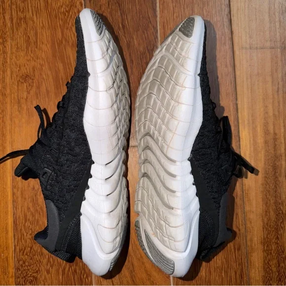 Women Nike Free Run 5.0 Next Nature Black White Athletic Sneaker sz7.5 CZ1891001 - Picture 13 of 16